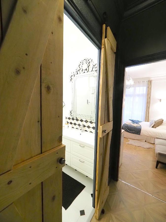 Le Palais Des Parcs - Chic - Centre Ville - Face Au Parc Vichy Extérieur photo